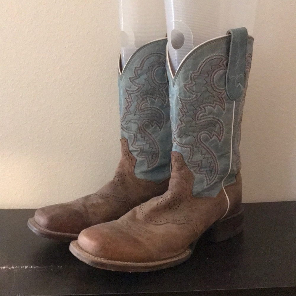 Women Dan post cowboy boots size 9